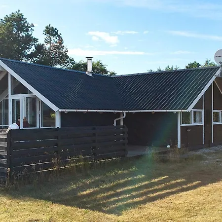 4 Star In Snedsted Semesterbostad Stenbjerg